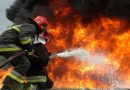 Incendiu puternic la un depozit de furaje din Vicovu de Sus