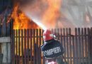 Un bărbat din Fălticeni a ajuns la spital cu arsuri iar o femeie a suferit atac de panică după ce casa lor a luat foc, de la un scurtcircuit