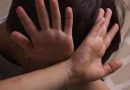 O femeie din Marginea și-a bătut mama. Fiica bătăușei a sunat la poliție, anunțând că bunica sa e agresată