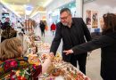 Mărțișoare unicat, create de meșteri populari, la Târgul Mărțișorului de la Iulius Mall Suceava